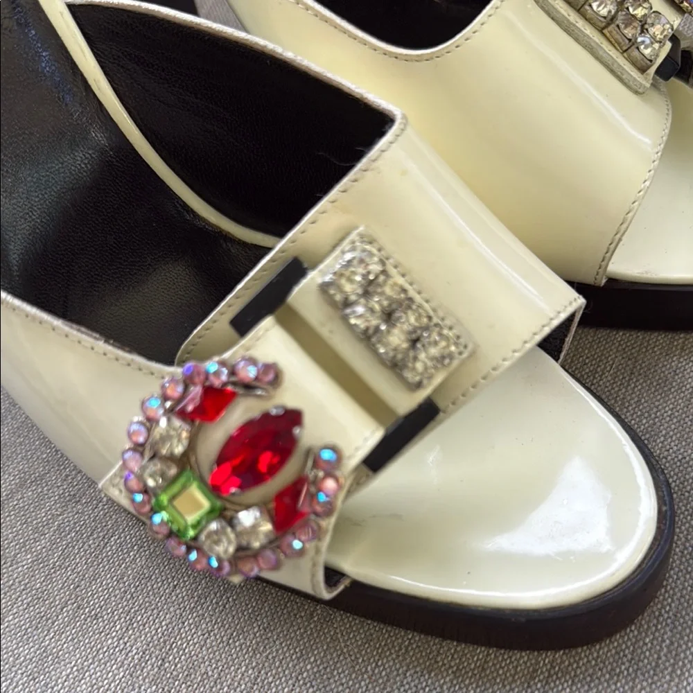 Gucci Women's Cream Embellished Slide Sandals - Picture 2 of 8
